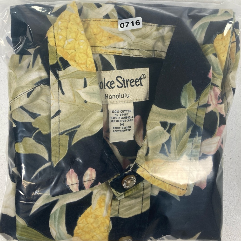 Cooke Street Honolulu Men's M Short Sleeve Hawaiian Shirt Black Yellow Hibiscus - Picture 16 of 16